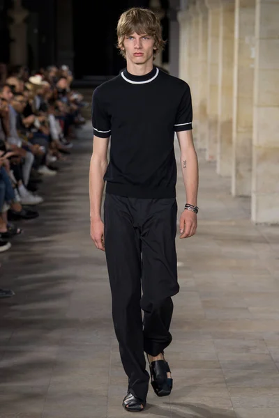 Look 42